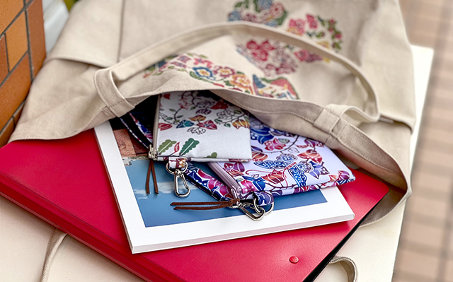 マルチトートバッグ